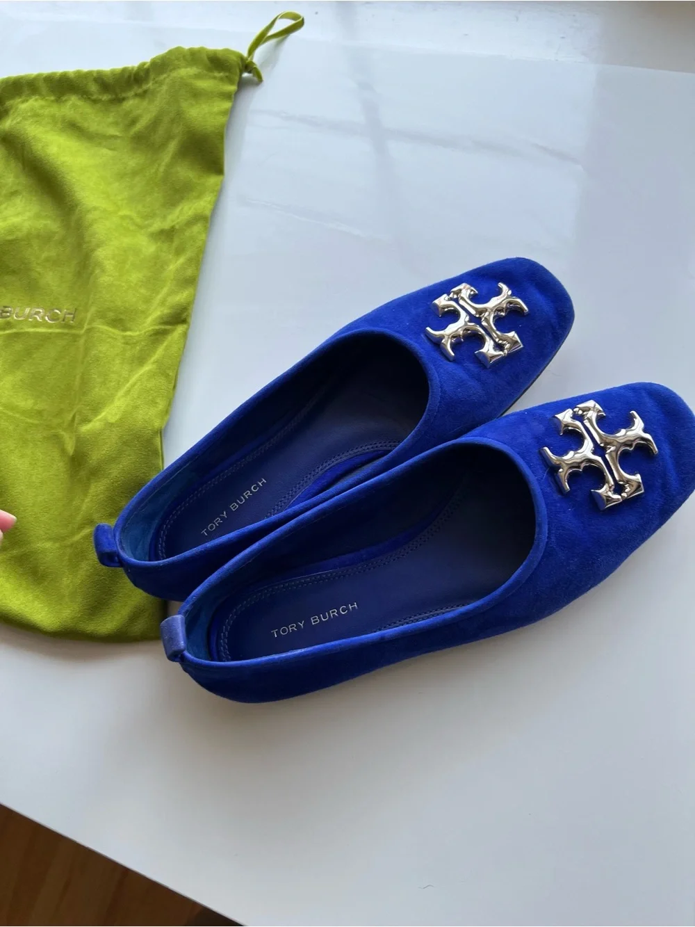 Tory Burch Cobalt Blue Suade Ballet Flats With Silver Metallic Logo Size 6.
